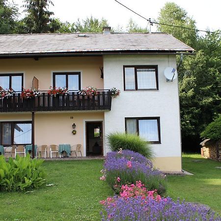 Haus Fischer Velden am Woerthersee Exterior photo