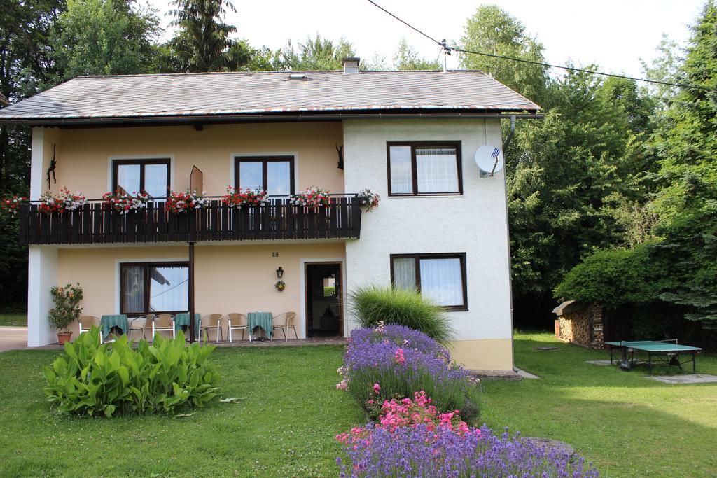 Haus Fischer Velden am Woerthersee Exterior photo