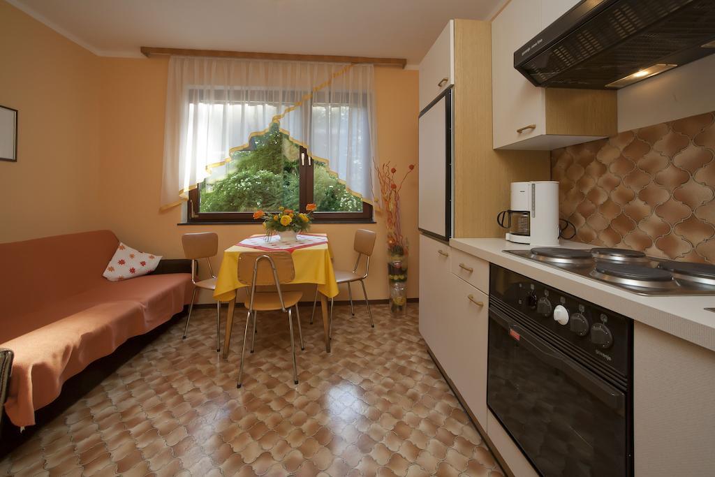 Haus Fischer Velden am Woerthersee Room photo